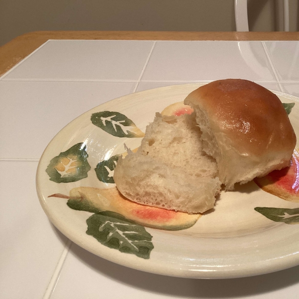 Amish Butter and Egg Dinner Rolls