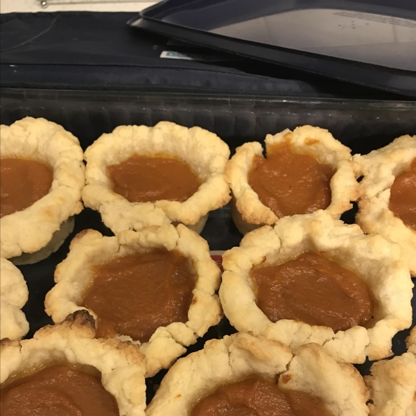 Easy Miniature Pumpkin Pies