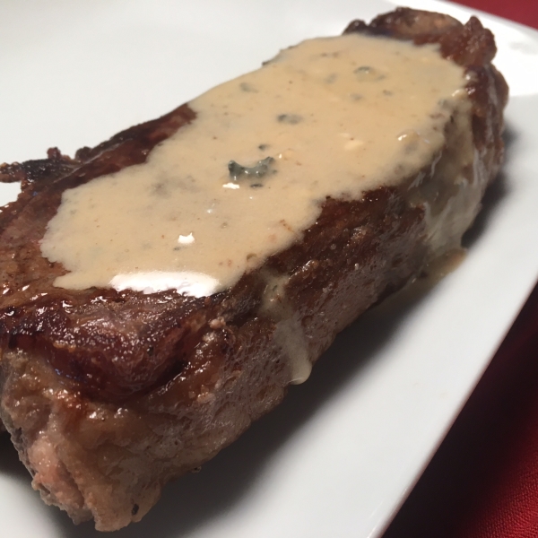 Steaks With Roquefort Sauce