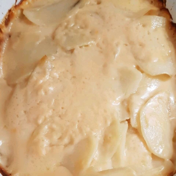 Healthier Creamy Au Gratin Potatoes