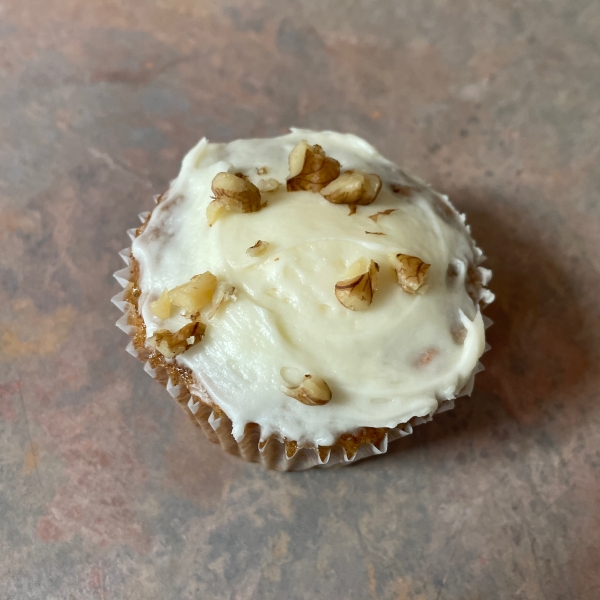 Carrot Cupcakes with White Chocolate Cream Cheese Icing