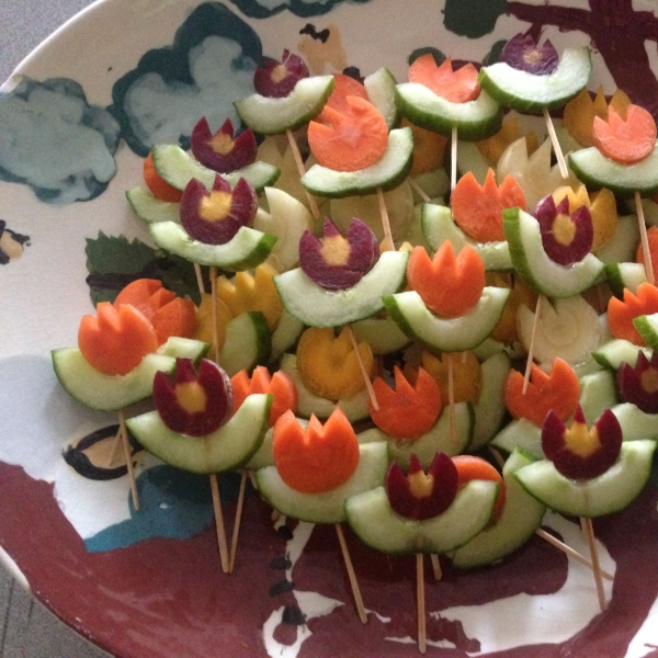 Carrot-Cucumber Flowers for Kids