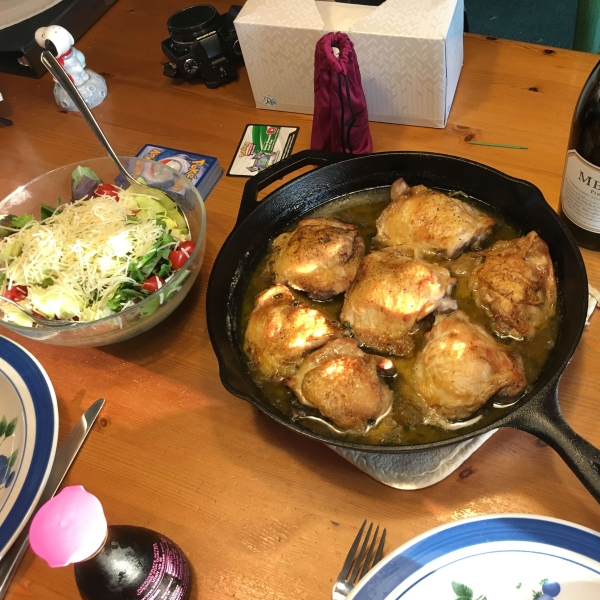 One-Skillet Crispy Chicken Thighs