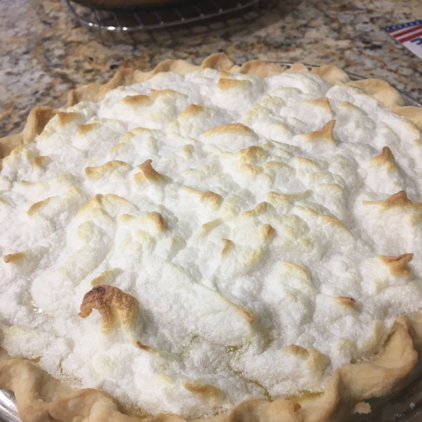 Old Fashioned Lemon Pie