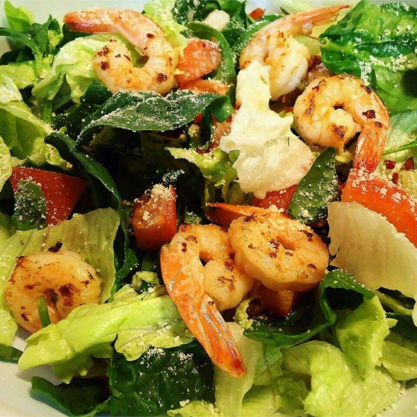 Greek-Style Shrimp Salad on a Bed of Baby Spinach