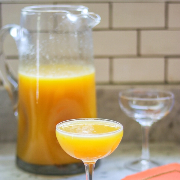 Pineapple-Apricot Mimosas