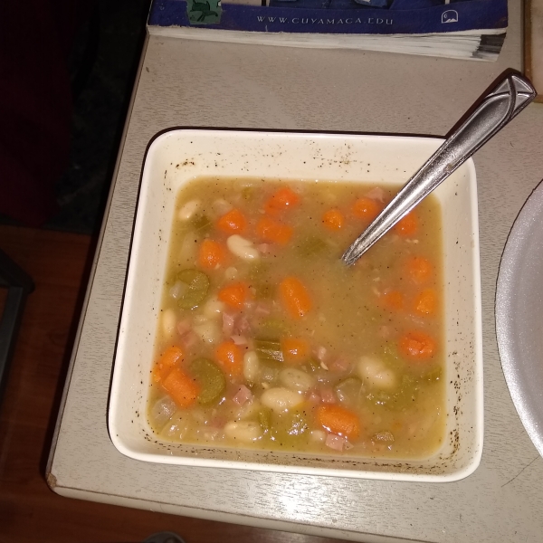 Basic Ham and Bean Soup