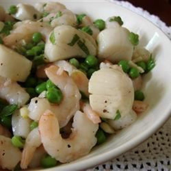 Italian Scallop and Shrimp Salad