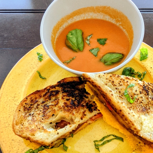 Grilled Cheese and Tomato Sandwiches