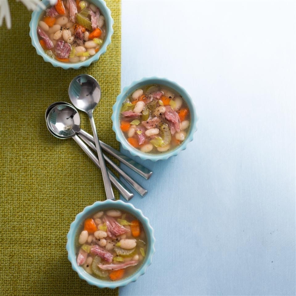 Mom's Ham and Bean Soup