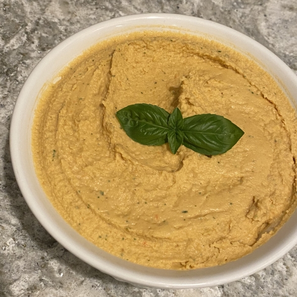 Easy Roasted Red Pepper Hummus