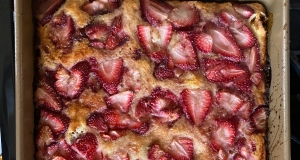 Strawberry Shortcut Cake