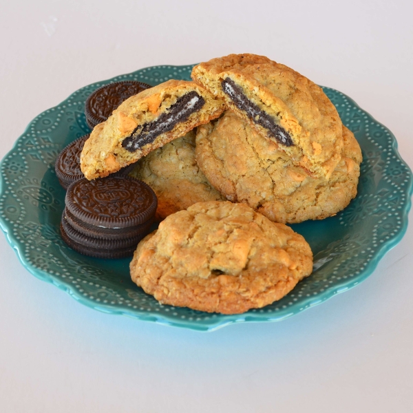 Oreo®-Stuffed Oatmeal Scotchies