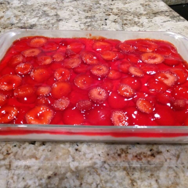 Strawberry Pretzel Salad