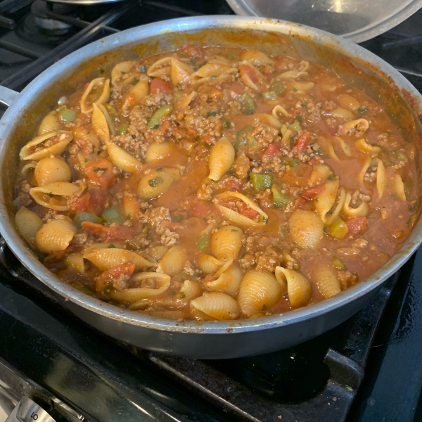 A Minnesotan's Beef and Macaroni Hotdish