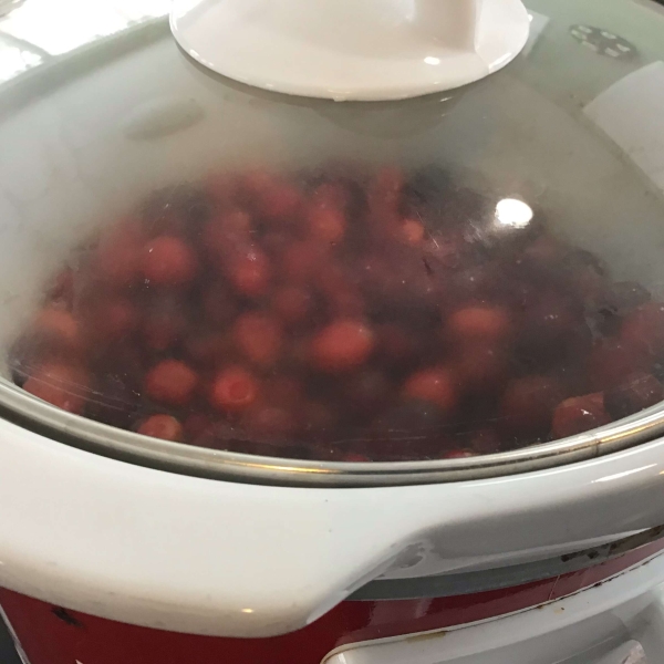 Slow Cooker Cranberry Sauce