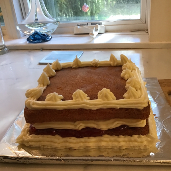 Traditional Victoria Sponge