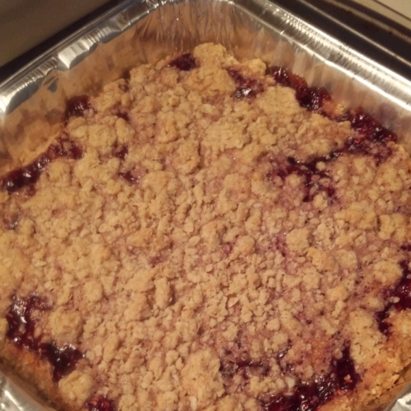 Delicious Raspberry Oatmeal Cookie Bars