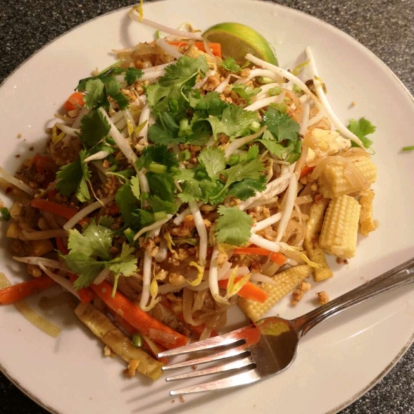 Authentic Pad Thai Noodles