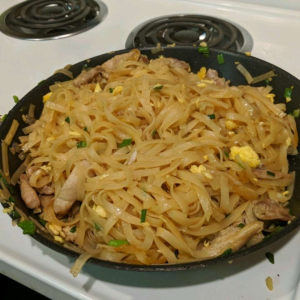 Authentic Pad Thai Noodles