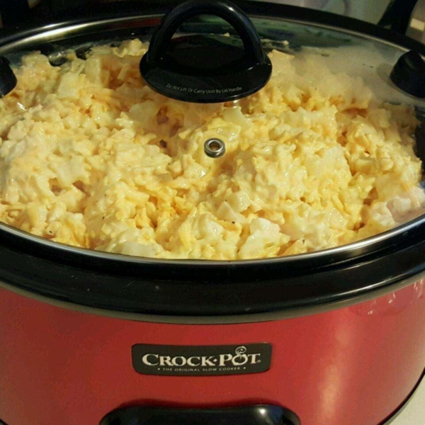 Easy Slow Cooker Cheesy Potatoes