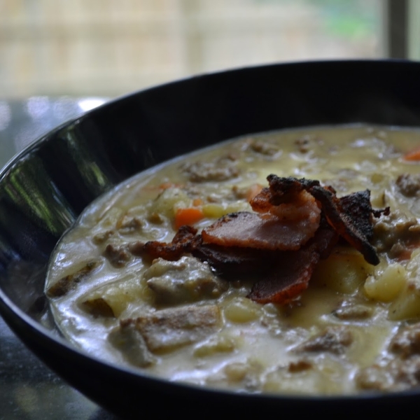 Loaded Bacon-Cheeseburger-Potato Soup