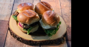 Pork Burger Sliders with Peach-Tarragon Aioli