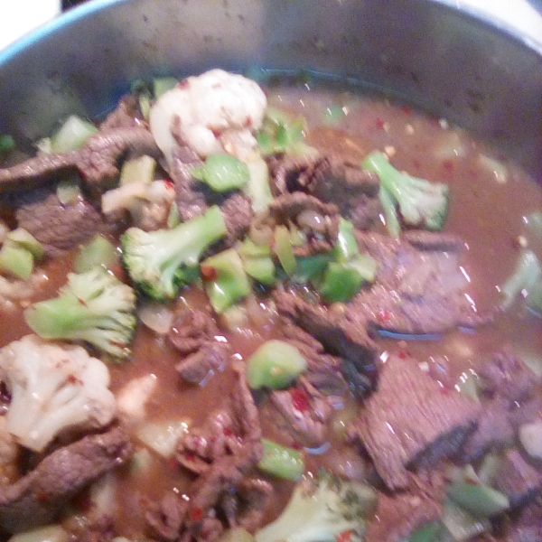 Stir-Fried Beef and Broccoli with Crisp Ramen Noodle Cake