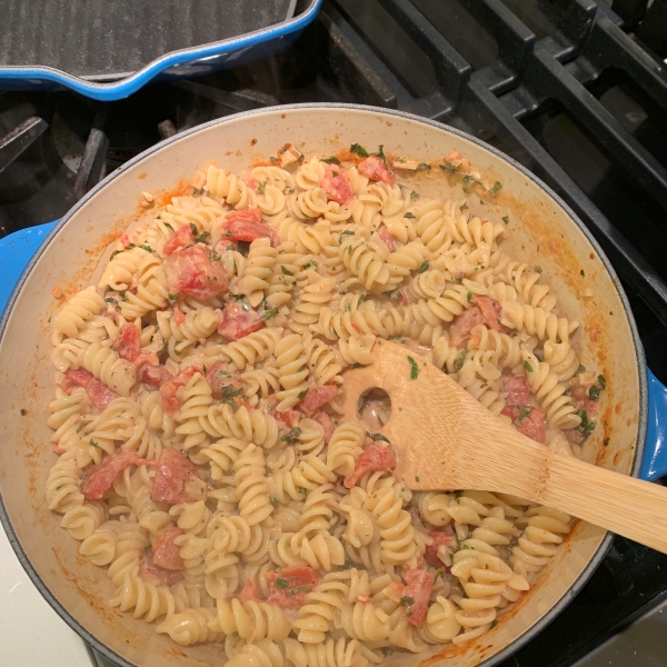 Quick Tomato Basil Cream Sauce