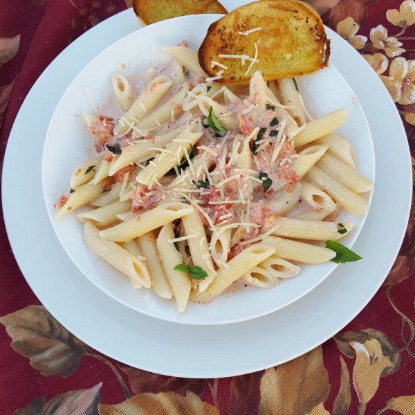 Quick Tomato Basil Cream Sauce
