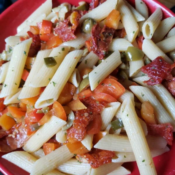 Ziti With Olives and Sun-Dried Tomatoes