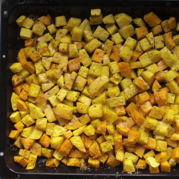 Baked Butternut Squash with Garlic and Cheese