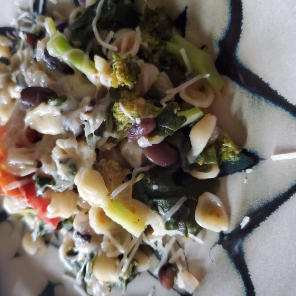 Spinach and Black Bean Pasta