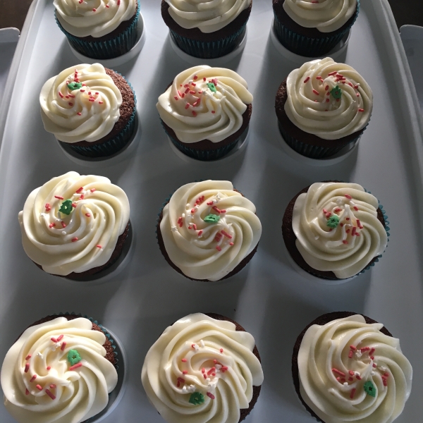 Gingerbread Cupcakes with Cream Cheese Frosting