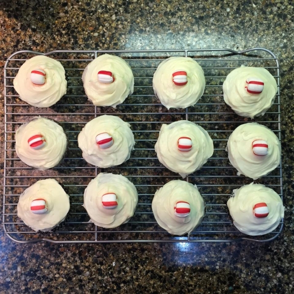 Gingerbread Cupcakes with Cream Cheese Frosting