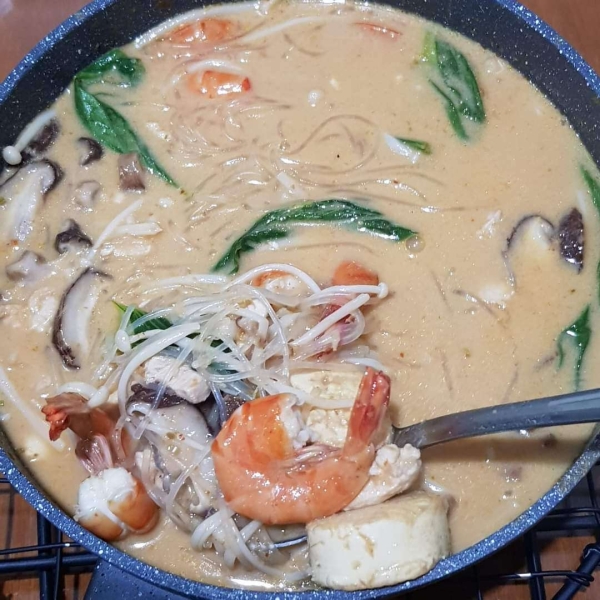 The Best Thai Coconut Soup