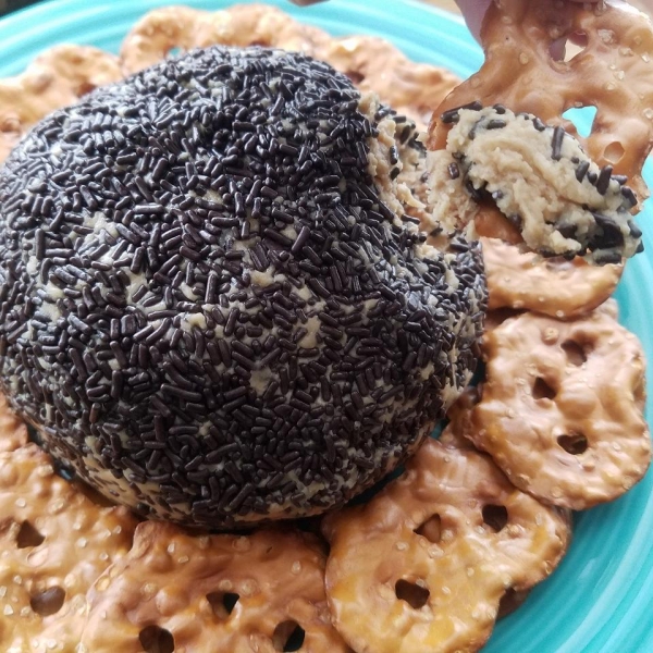 Peanut Butter Cheese Ball Pretzel Dip