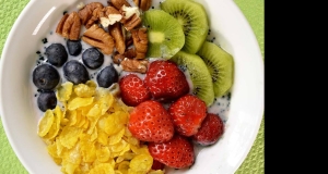 Quick Vegan Breakfast Bowl with Fruit