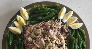 Nicoise-Style Tuna Salad With White Beans & Olives