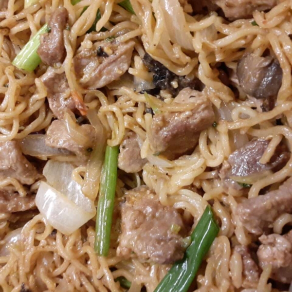 Udon Peanut Butter Noodles
