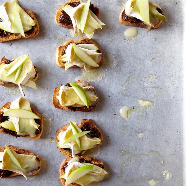 Fig and Brie Crostini