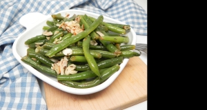 Lemony Green Beans with Walnuts and Thyme