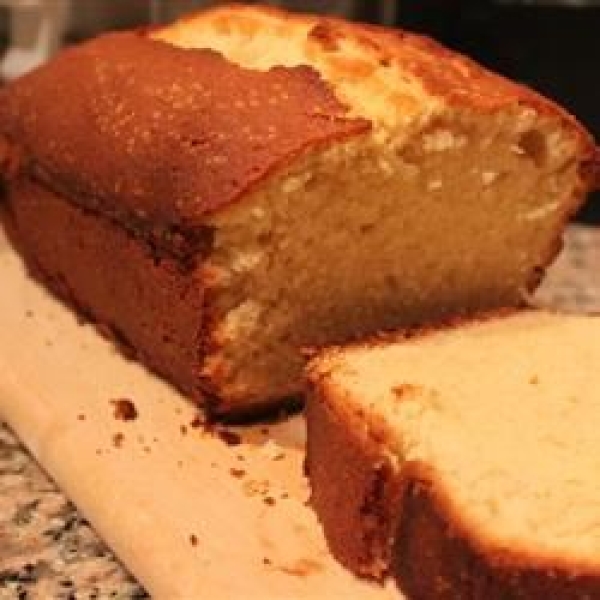 Jojo's Lemon Pound Cake