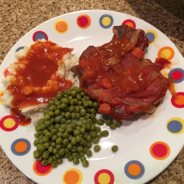 Pork Chops in Red Sauce