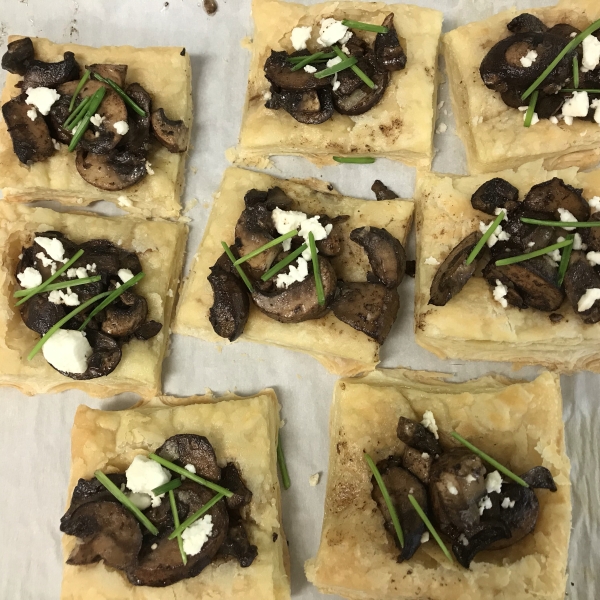 Mini Mushroom and Goat Cheese Tarts