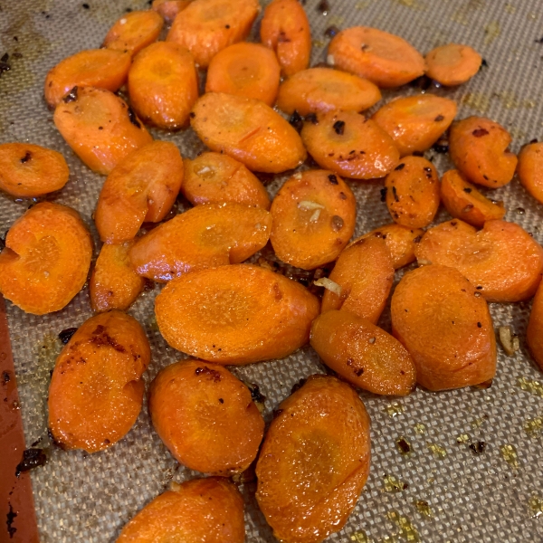 Garlic Roasted Carrots