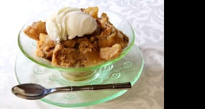 Slow Cooker Apple Cinnamon Bread Pudding