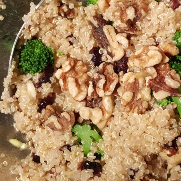 Cranberry Quinoa Salad with Broccoli