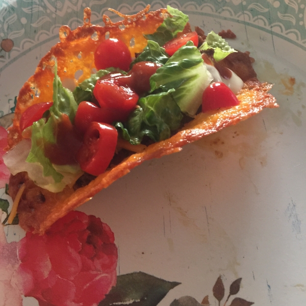 Low-Carb Keto Cheese Taco Shells