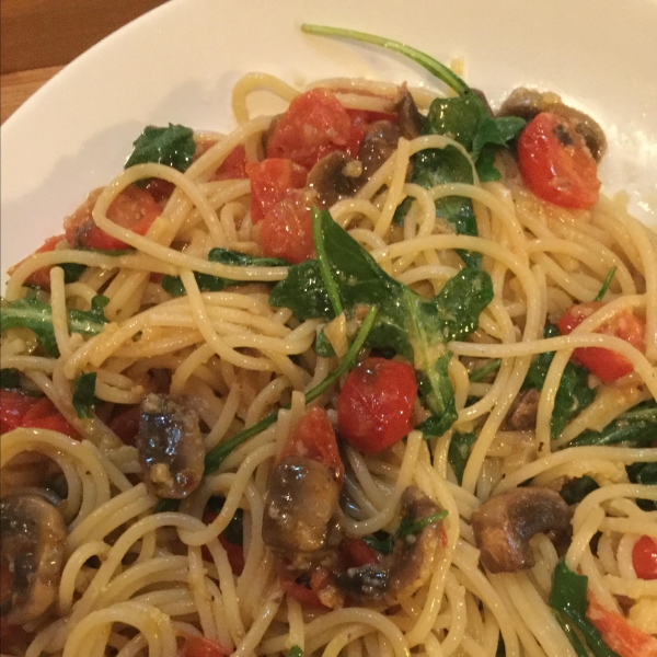 Pasta with Arugula and Tomatoes